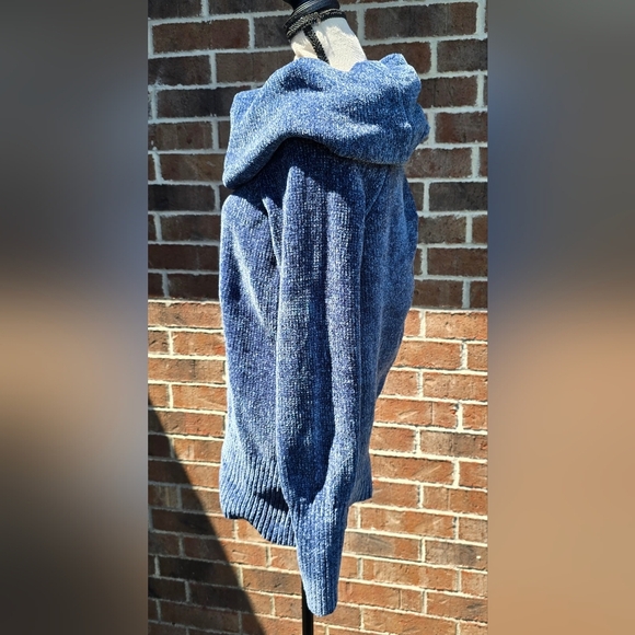 White House Black Market Large Cowl Neck sweater - Picture 5 of 8